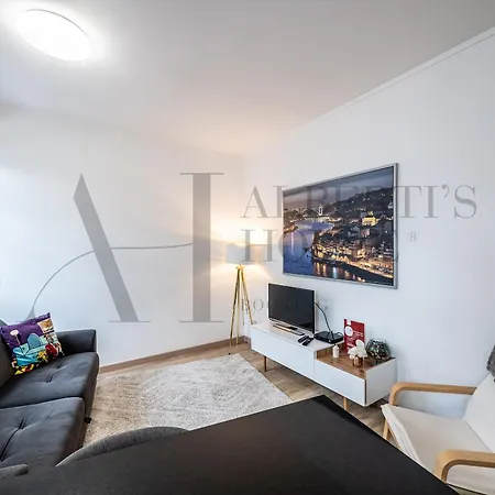 Alberti's House Apartman *