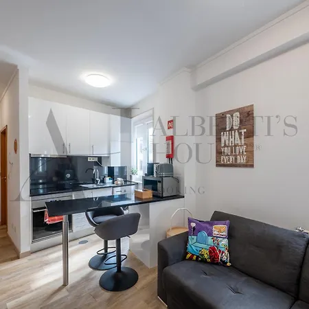 Alberti's House Apartmán