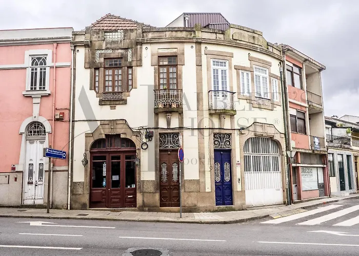 Alberti's House شقة